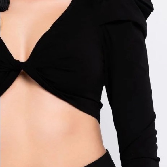 Cutest crop top ever - Picture 4 of 4